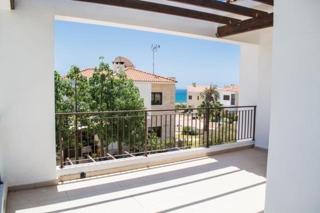 Villa Hera Agios Theodoros Extérieur photo